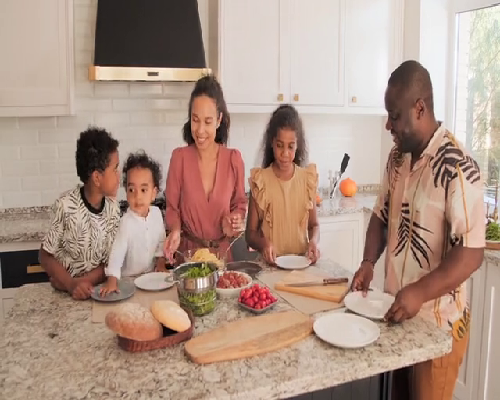 宫腔积水和粘连-赴美做试管先取卵还是手术后再入周？