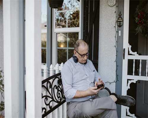 哪里有代孕[十月优宝中心]+高龄女性到底要不要做第三代试管婴儿PGT检测